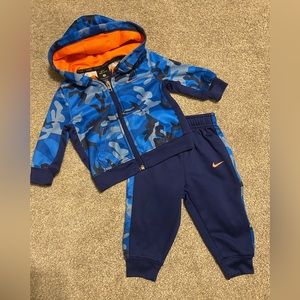 Nike jogger suit